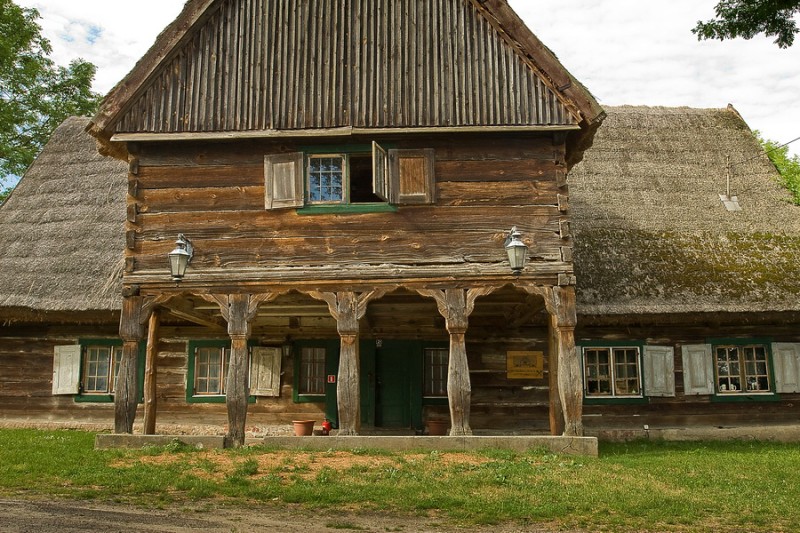 Chrystkowo - dom podcieniowy z 1770 roku 