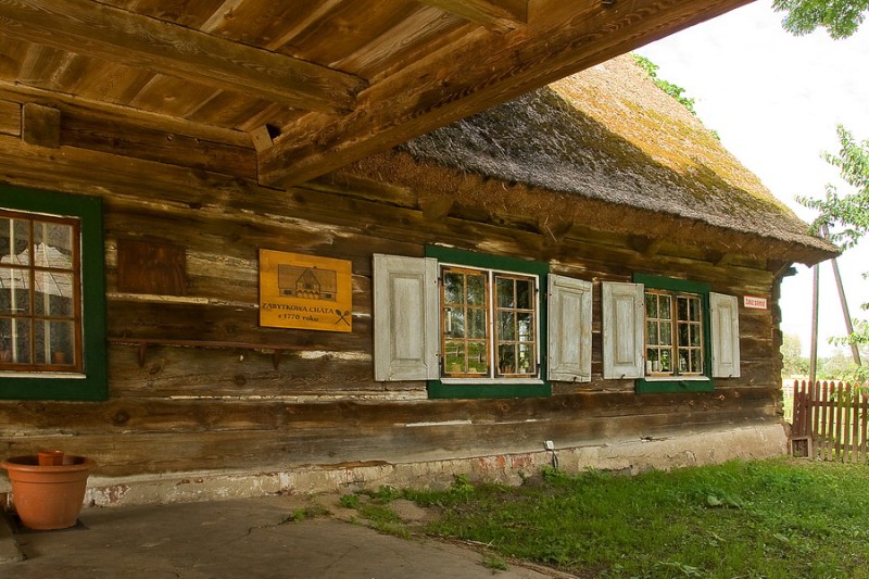 Chrystkowo - dom podcieniowy z 1770 roku 