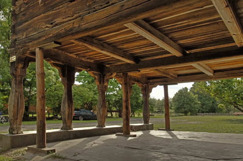 Chrystkowo - dom podcieniowy z 1770 roku 